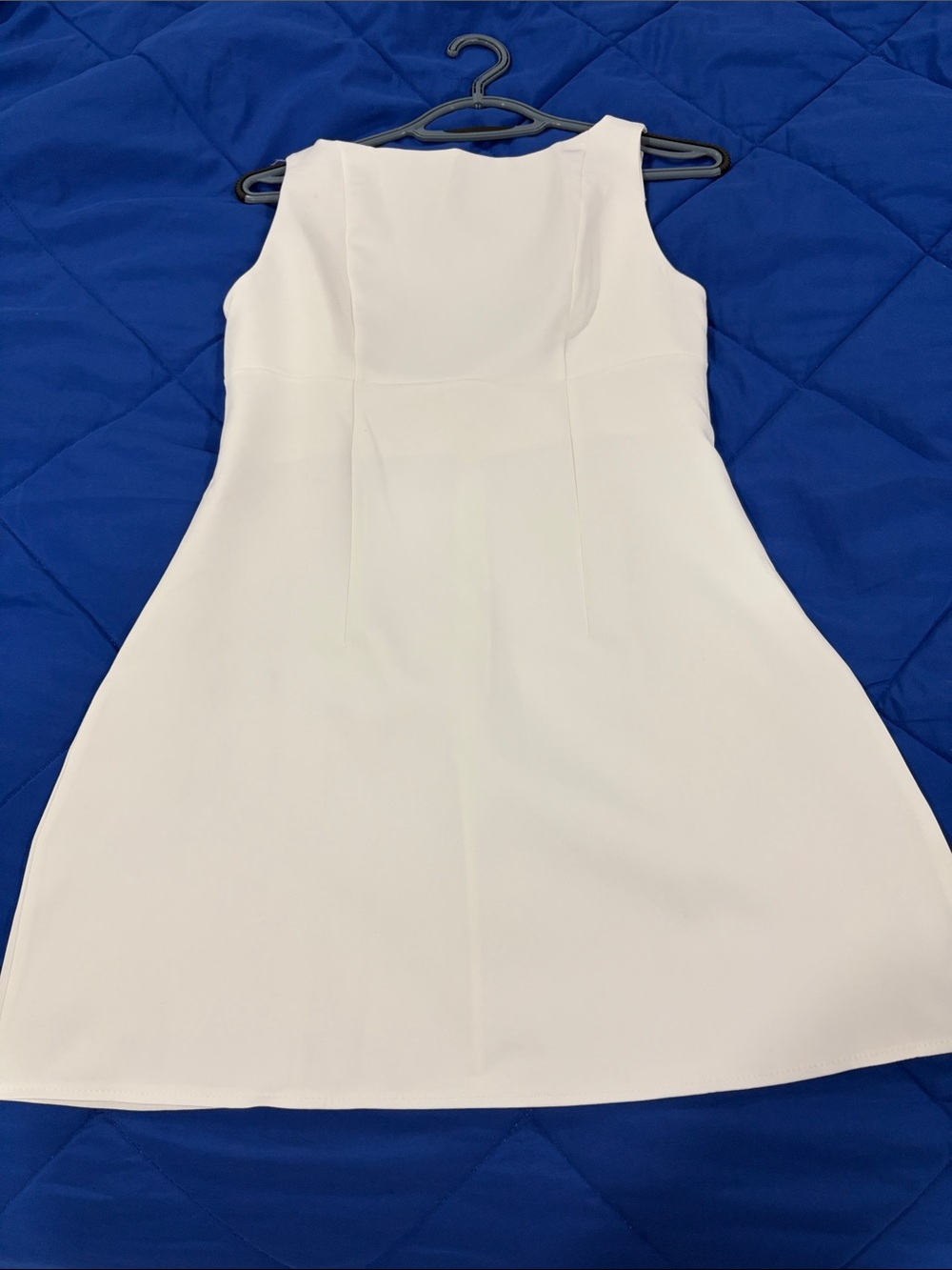 Sleeveless White Mini Dress with A-Line Silhouette